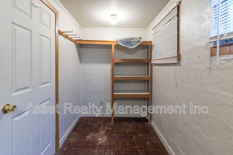 102 Wainwright property image