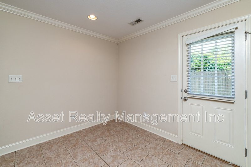 4730 Forest Landing Way property image