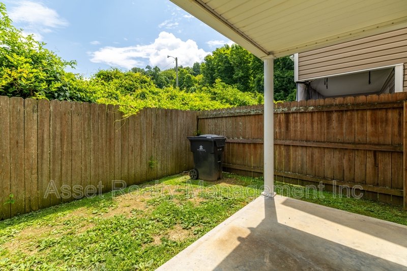 4730 Forest Landing Way property image