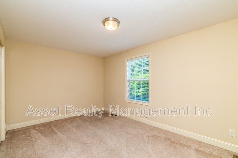 4730 Forest Landing Way property image
