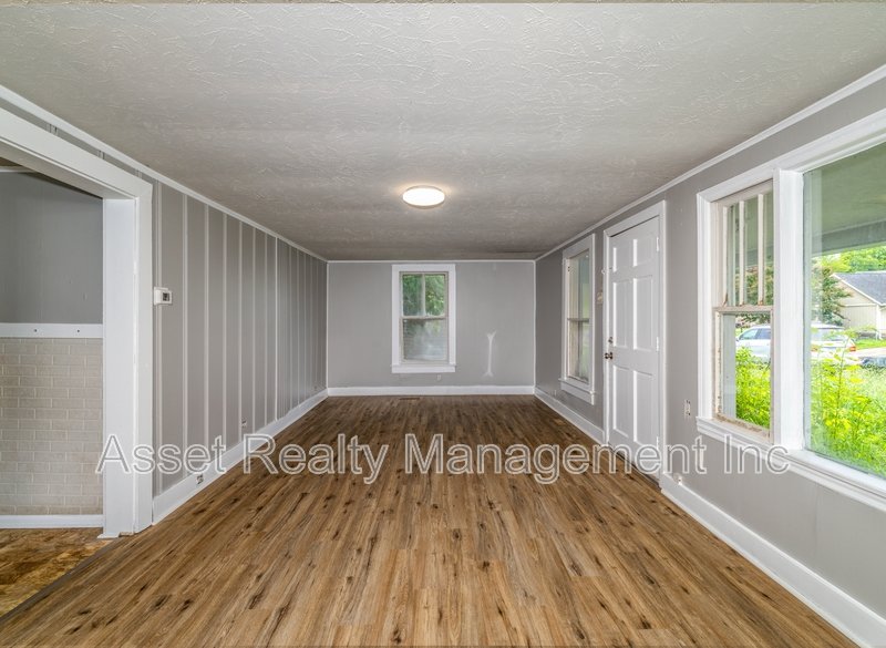 2608 Piedmont Street Northwest property image