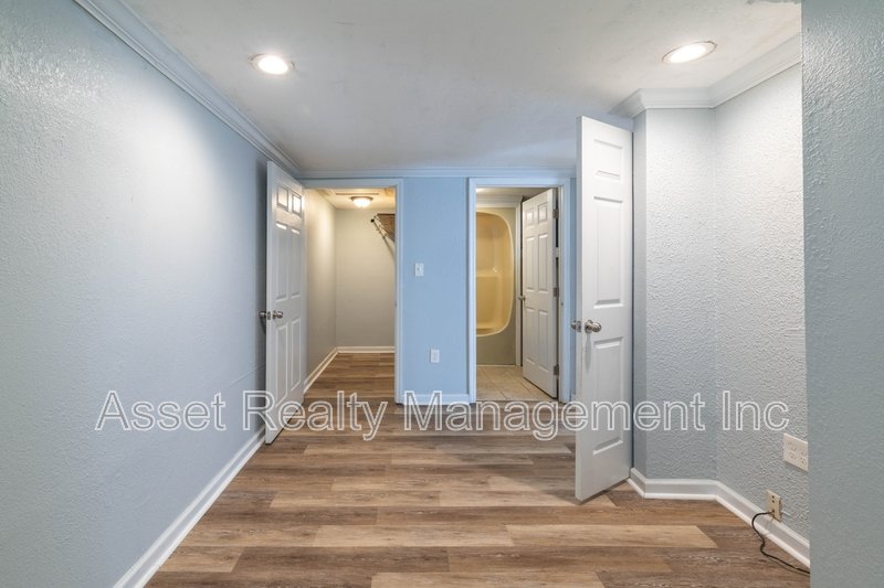 608 Lester Road Unit 3 property image