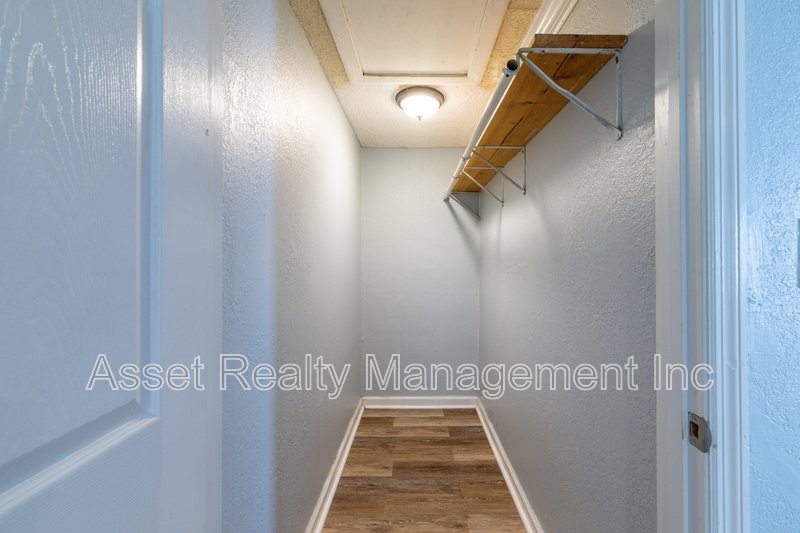 608 Lester Road Unit 3 property image