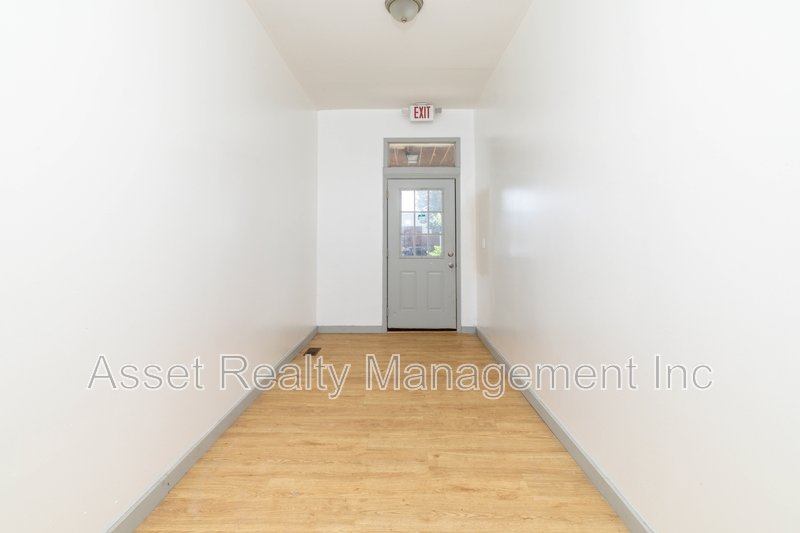 3043 East 5th Avenue - 2 property image