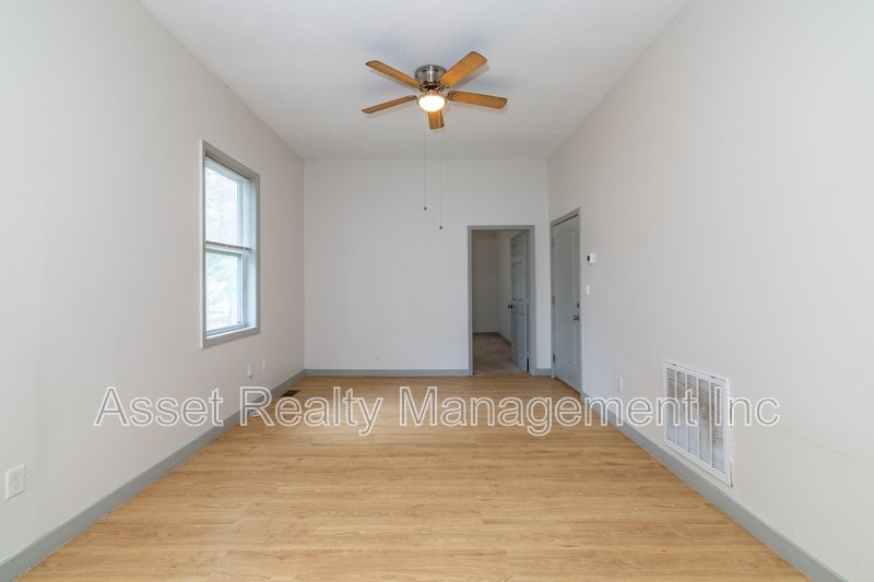 3043 East 5th Avenue - 2 property image