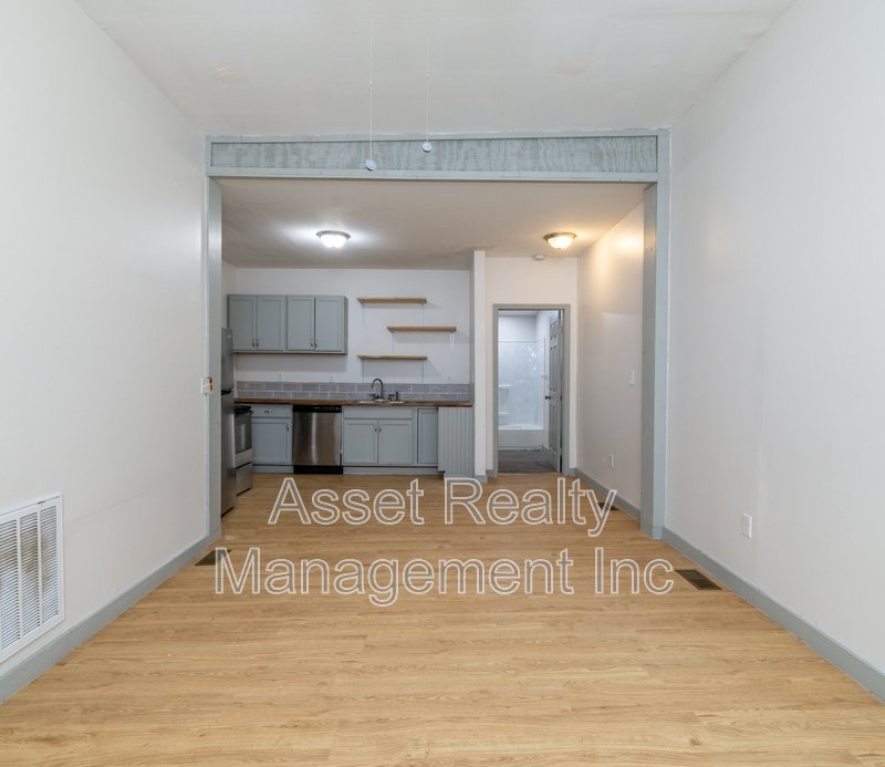 3043 East 5th Avenue - 2 property image