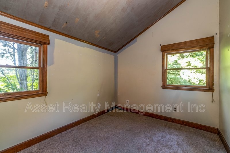 818 Deaderick Road property image