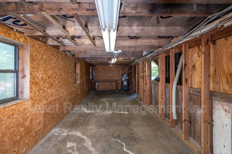 818 Deaderick Road property image