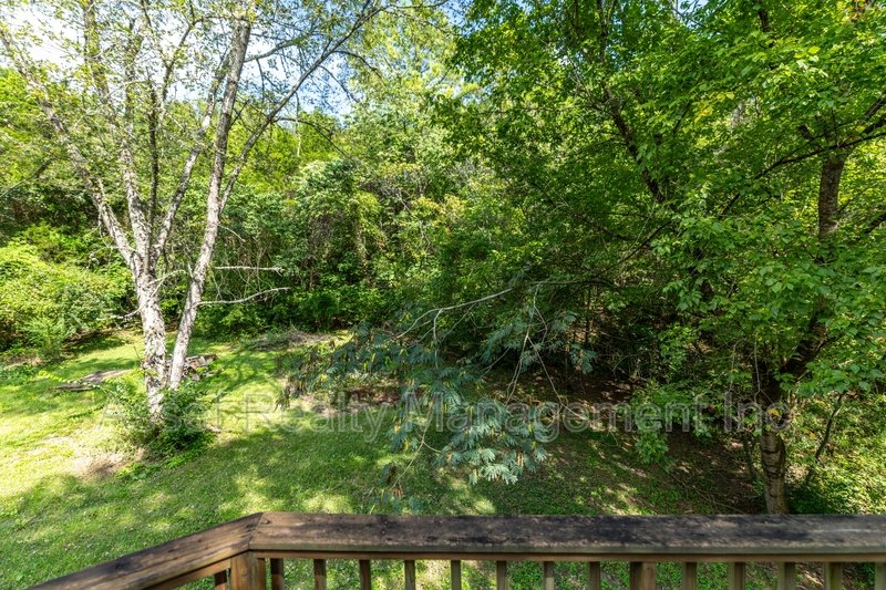 818 Deaderick Road property image