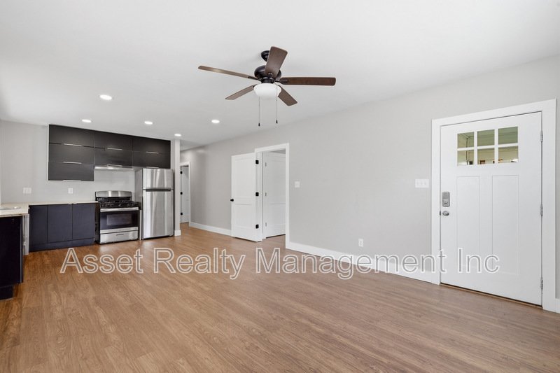 2418 Washington Avenue property image