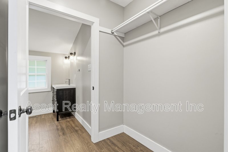 2418 Washington Avenue property image