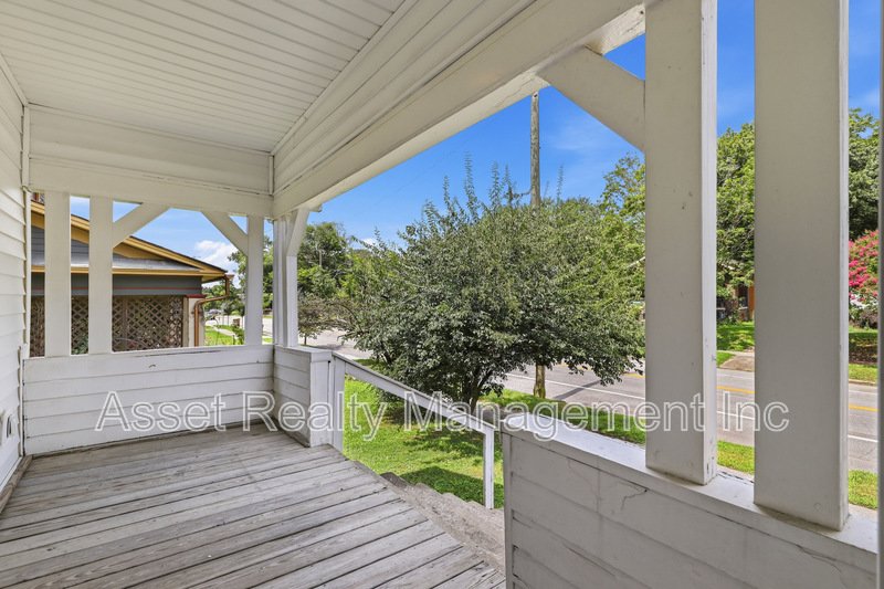 2418 Washington Avenue property image