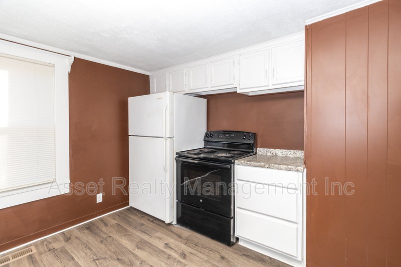 4864 Shell Lane property image