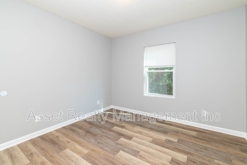 2817 Colt Dr - 2 property image