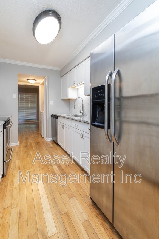 8510 Madrid Court - 8510 property image