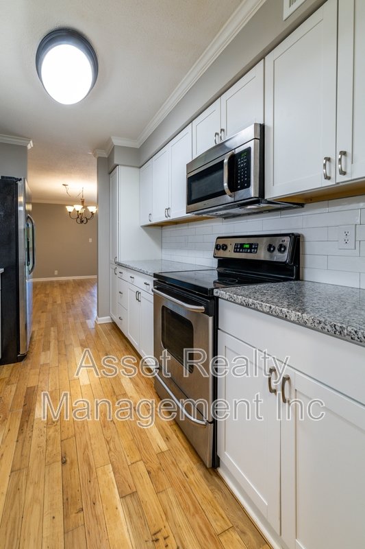 8510 Madrid Court - 8510 property image