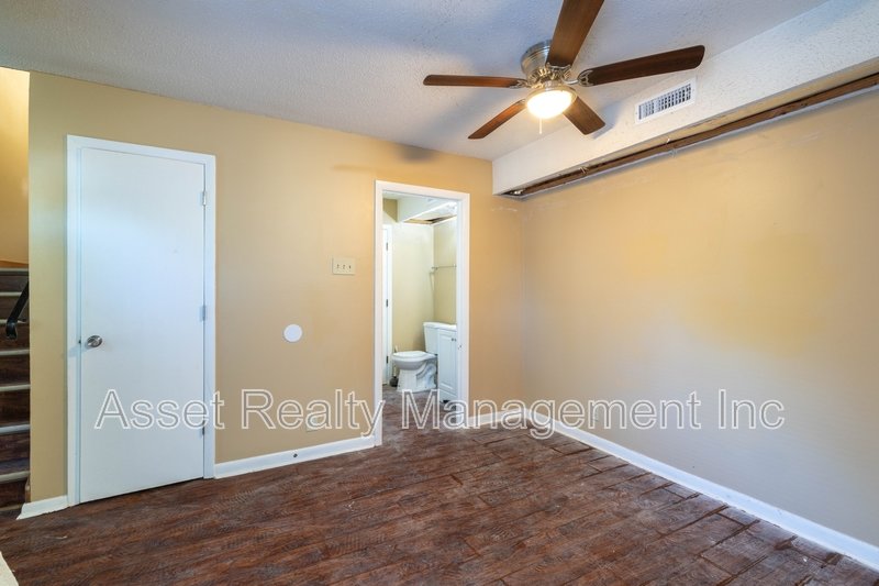 9124 Woodpark Lane Northwest - A property image