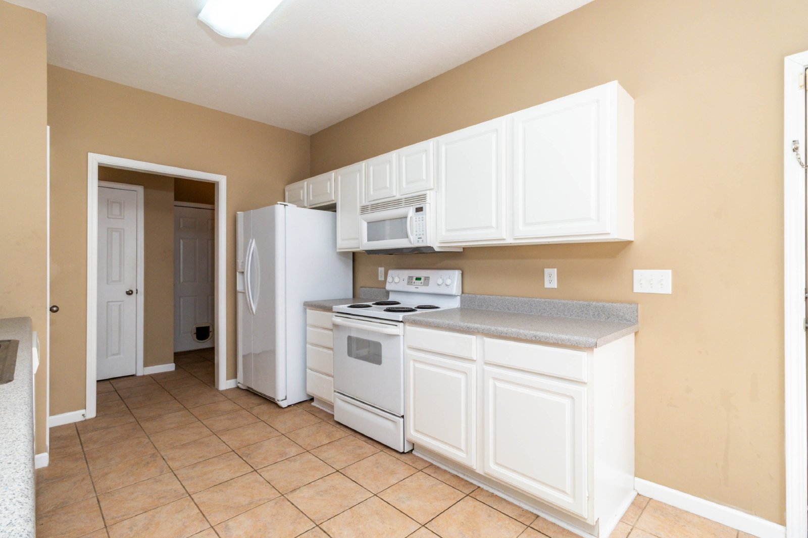 Drakewood Rd - 506 * ++ - 1 property image