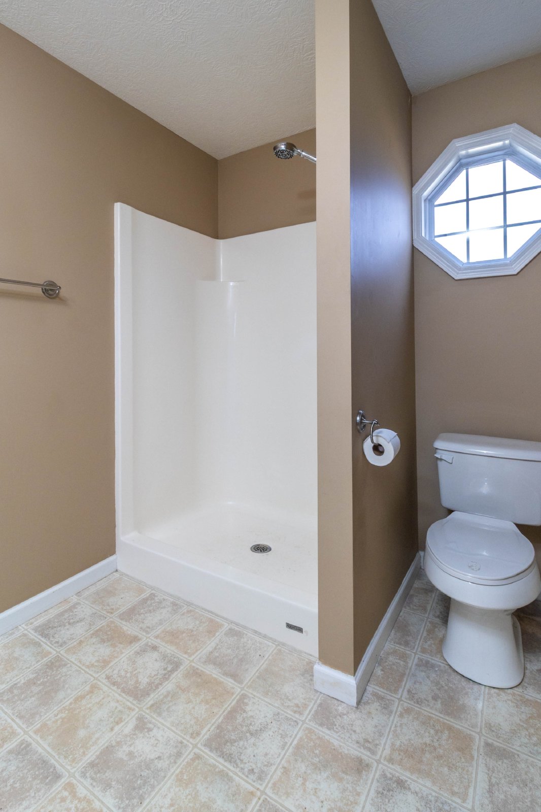 Drakewood Rd - 506 * ++ - 1 property image