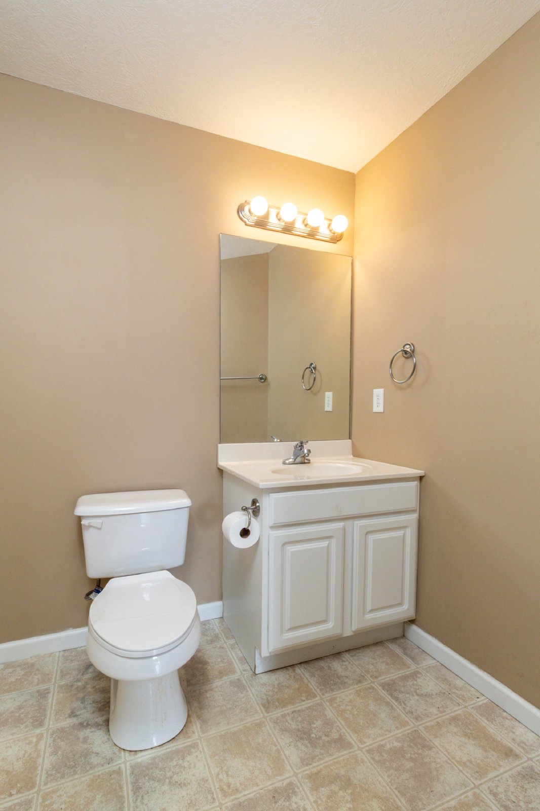 Drakewood Rd - 506 * ++ - 1 property image