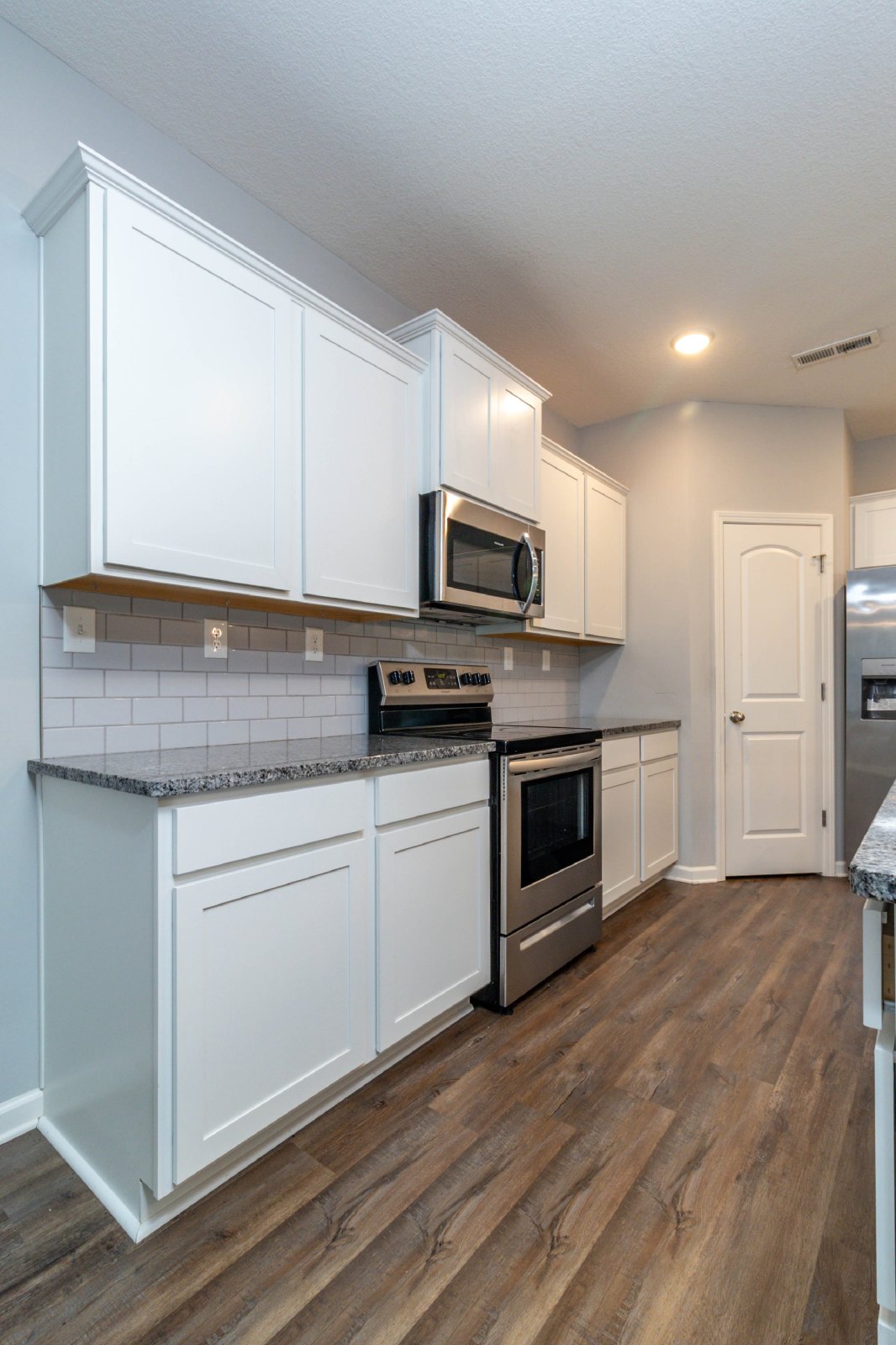 Beeler Farms Ln - 7832 (10 YR WARRANTY 2022) - 1 property image