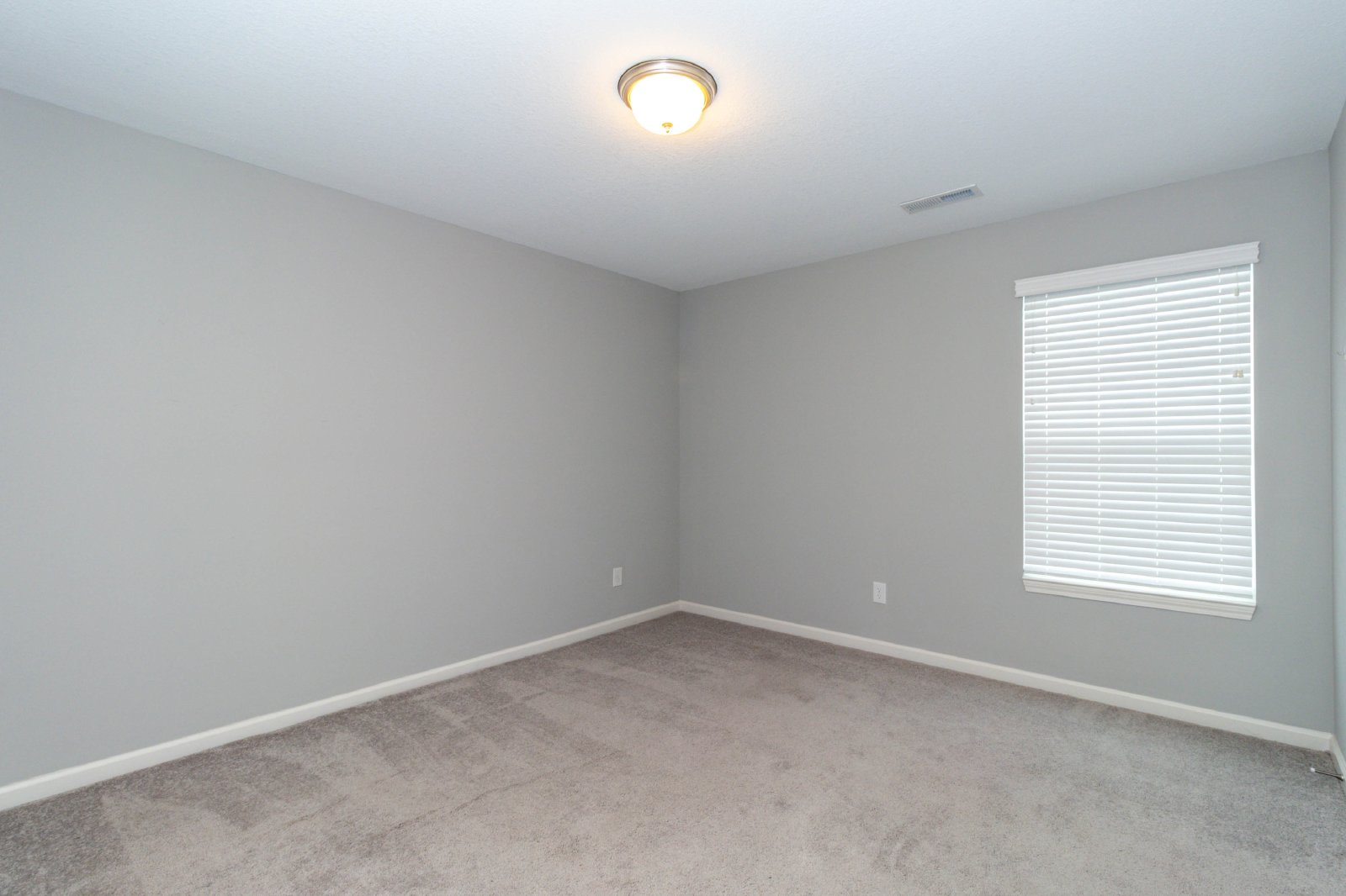 Beeler Farms Ln - 7832 (10 YR WARRANTY 2022) - 1 property image