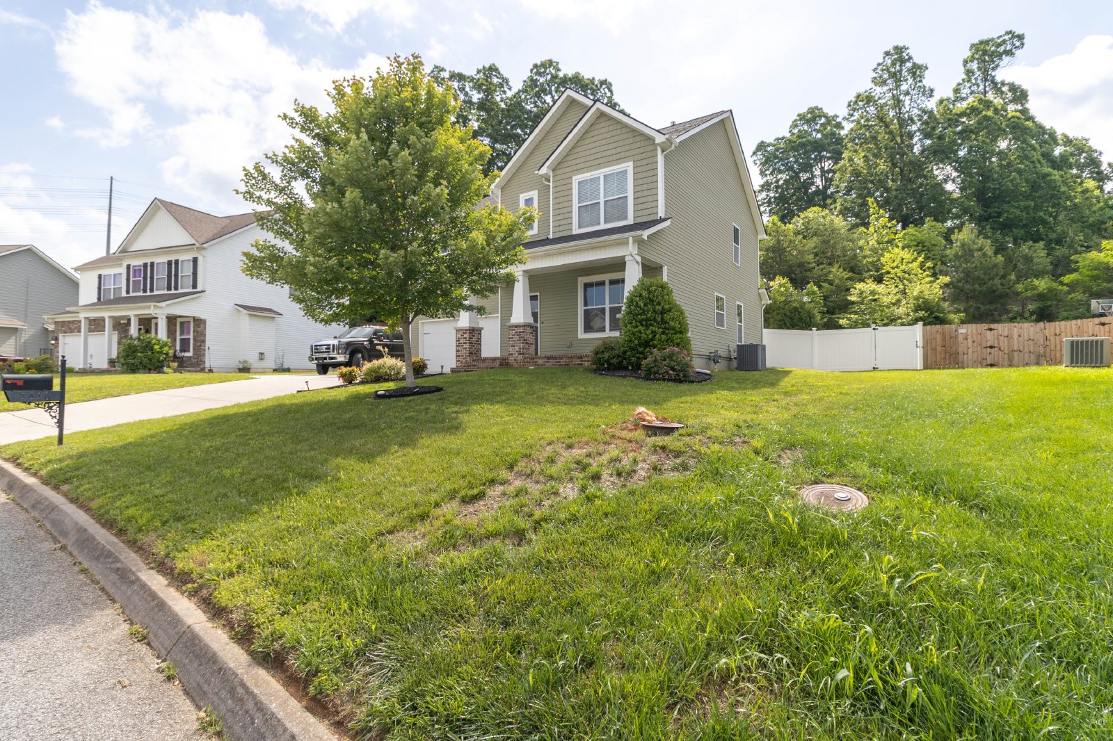 Madison Oaks Road - 1416 ++ (Notify owner for approval) - 1 property image
