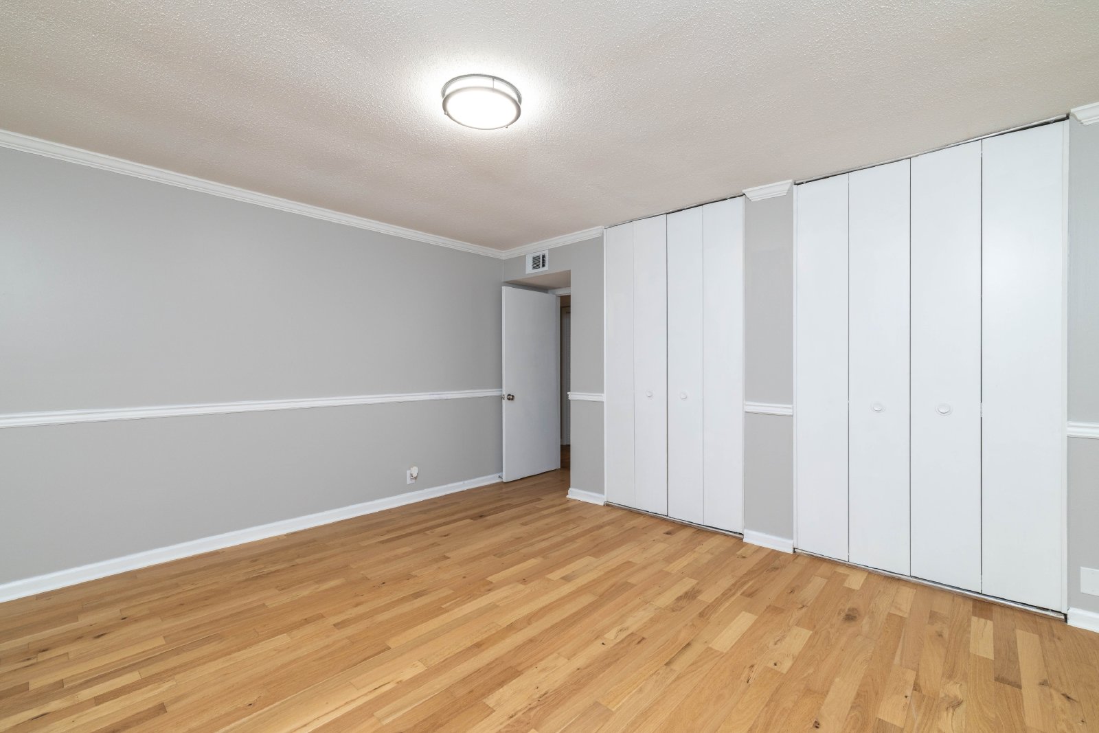 Madrid Court - 8510 (HOA) - 8510 property image