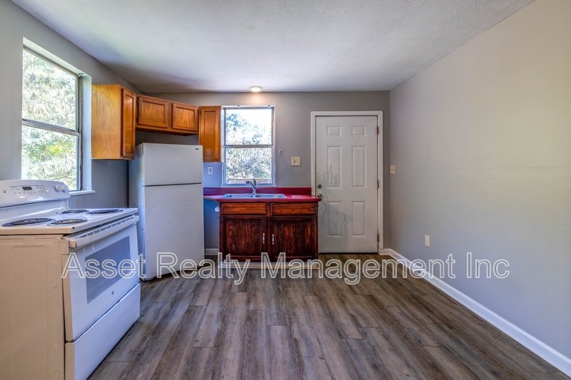 610 Lester Road Unit 4 property image