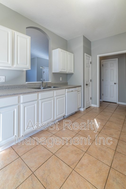 506 Drakewood Dr property image