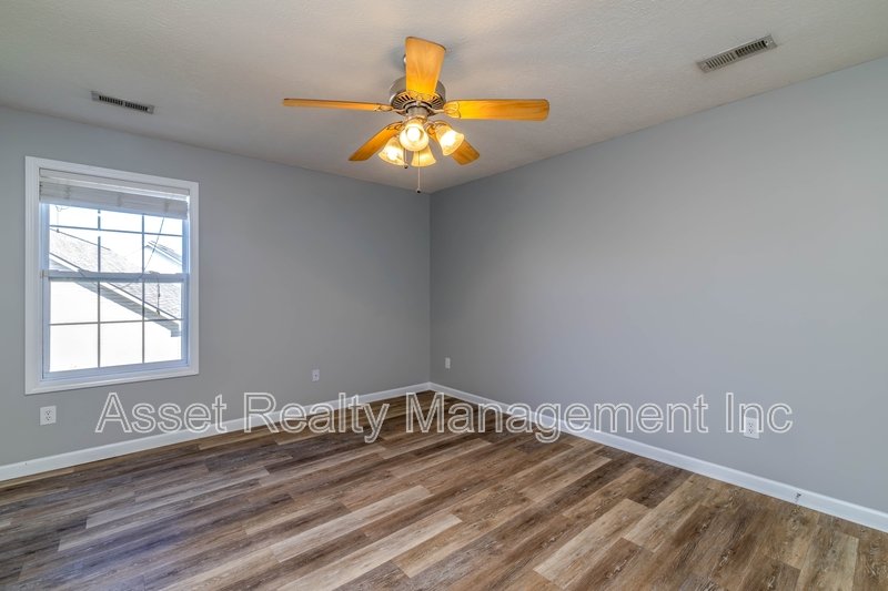 506 Drakewood Dr property image