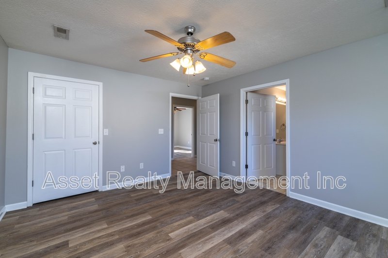 506 Drakewood Dr property image