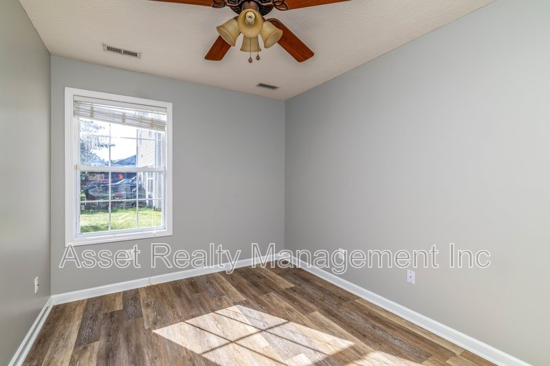 506 Drakewood Dr property image