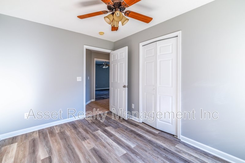 506 Drakewood Dr property image