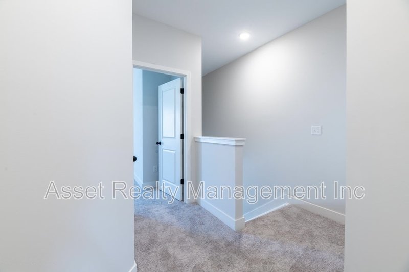 8968 Keenberg Lane property image