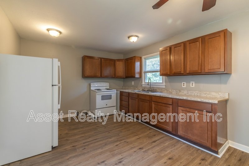2139 West Gilbert Lane property image