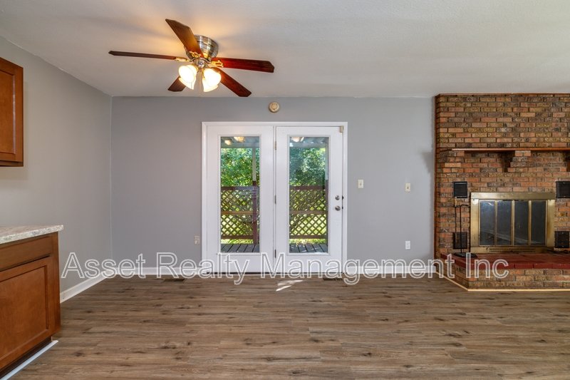 2139 West Gilbert Lane property image