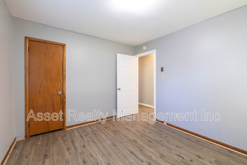 2139 West Gilbert Lane property image