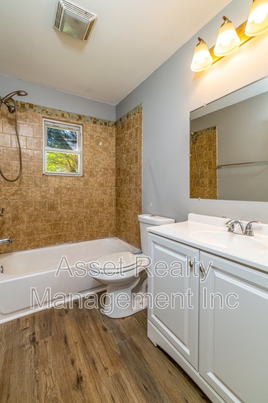 2139 West Gilbert Lane property image