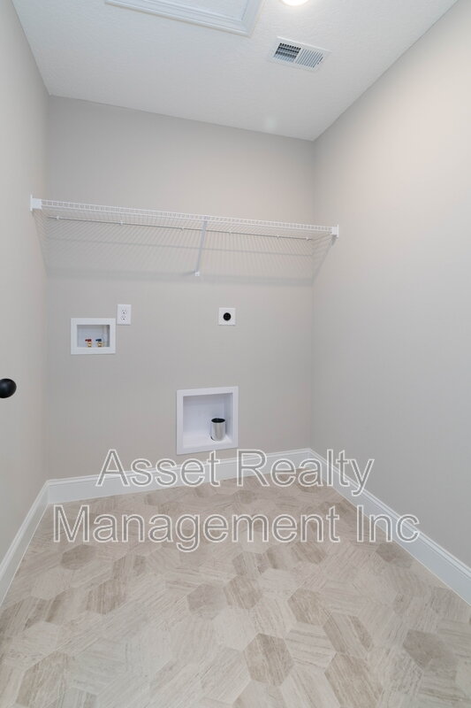 7822 Tree Line Lane property image