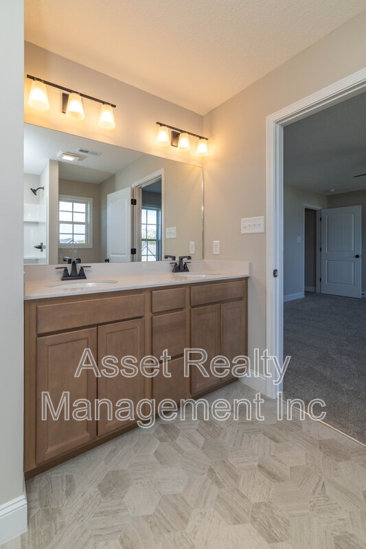 7822 Tree Line Lane property image