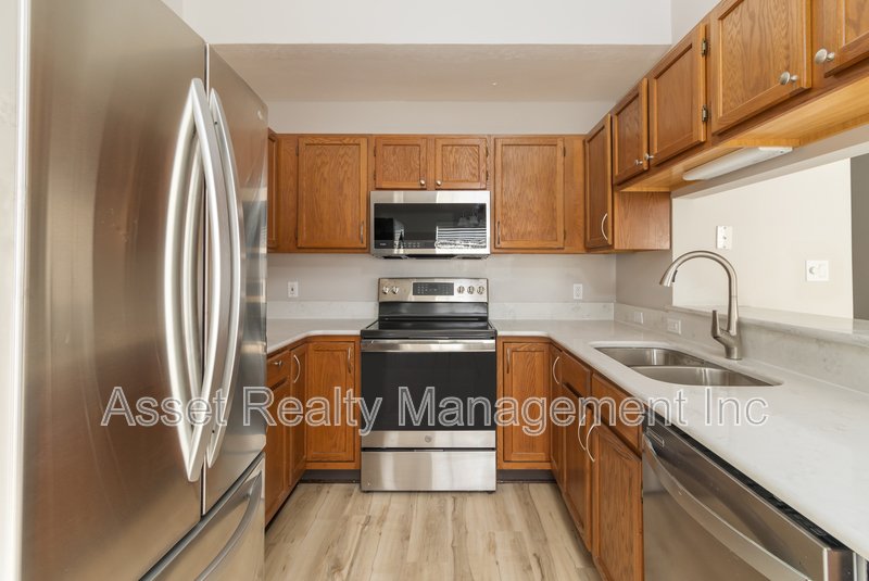 10432 Fantasy Way - 1 property image