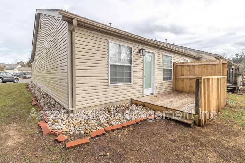 10432 Fantasy Way - 1 property image