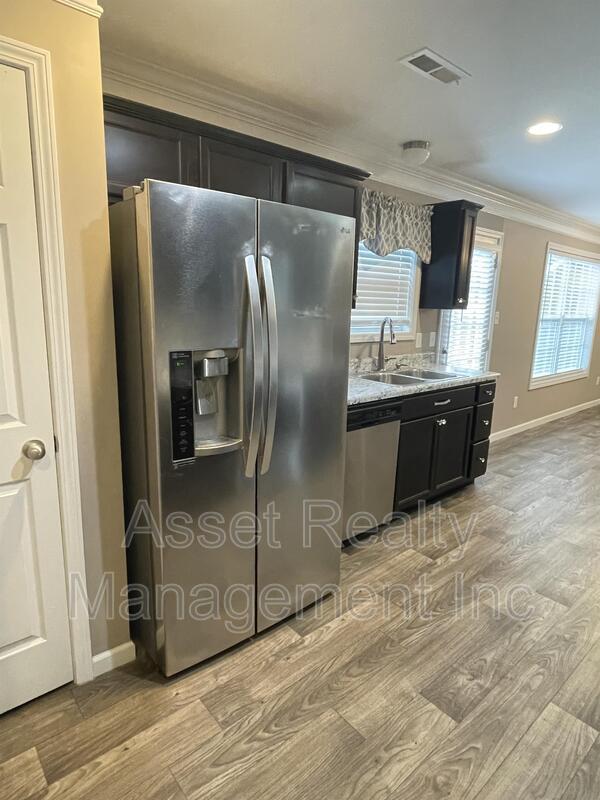 8107 Cambridge Reserve Drive property image