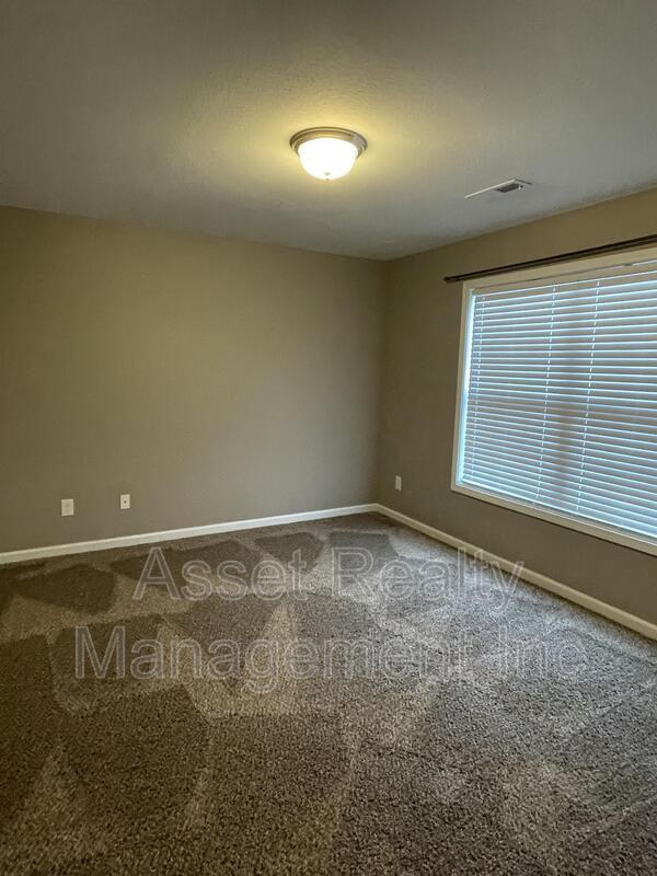 8107 Cambridge Reserve Drive property image