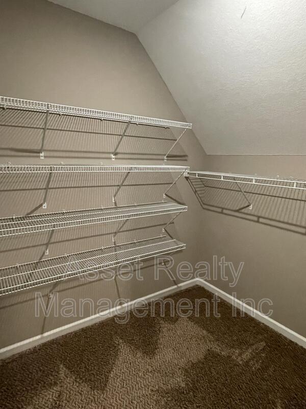 8107 Cambridge Reserve Drive property image