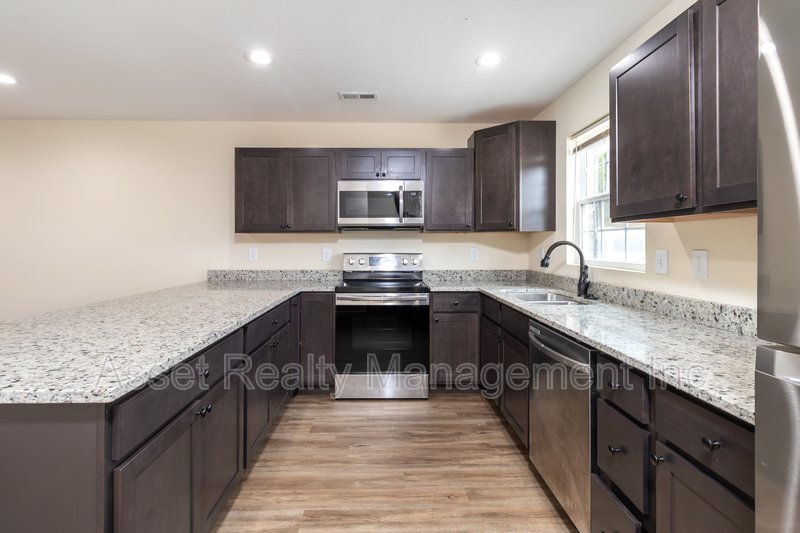 916 Warrior Hill Drive - 1 property image