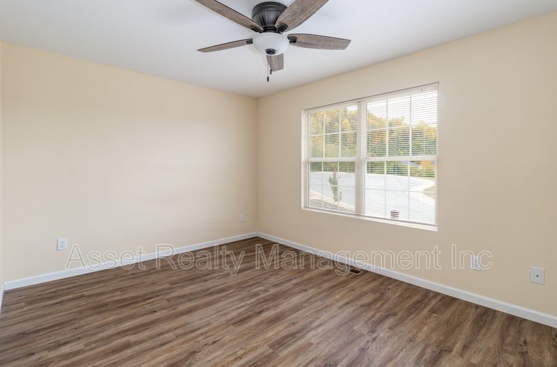 916 Warrior Hill Drive - 1 property image