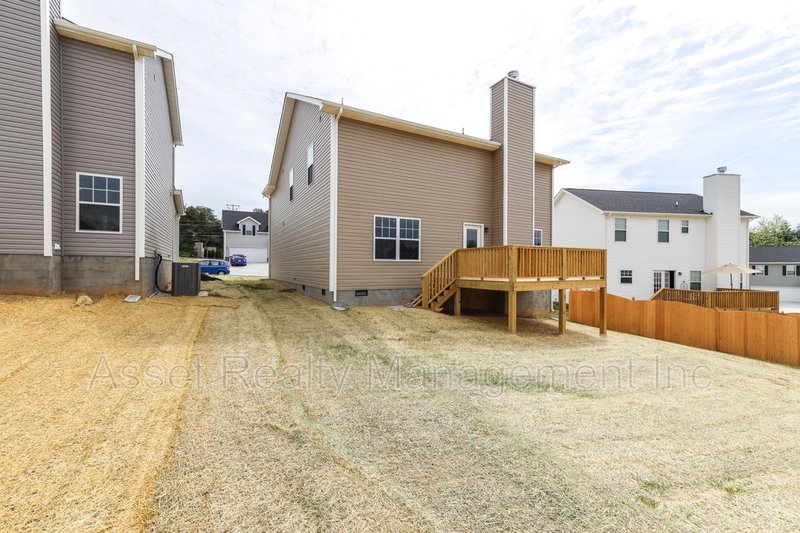 5804 Rain Cloud Road property image