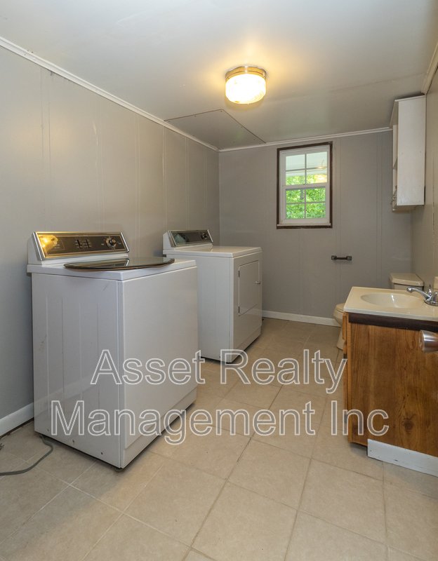513 Benton Cir property image